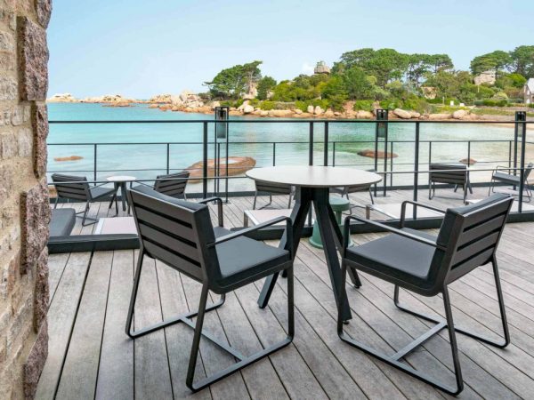9castel_beau_site_terrasse@Wanderlust lab