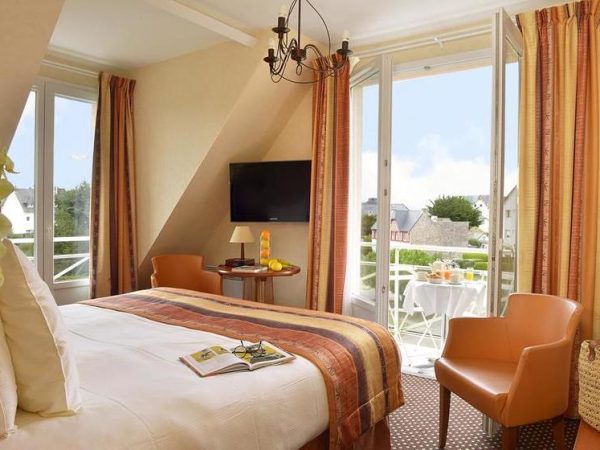 hotel-de-diane-sables-dor-les-pins-018